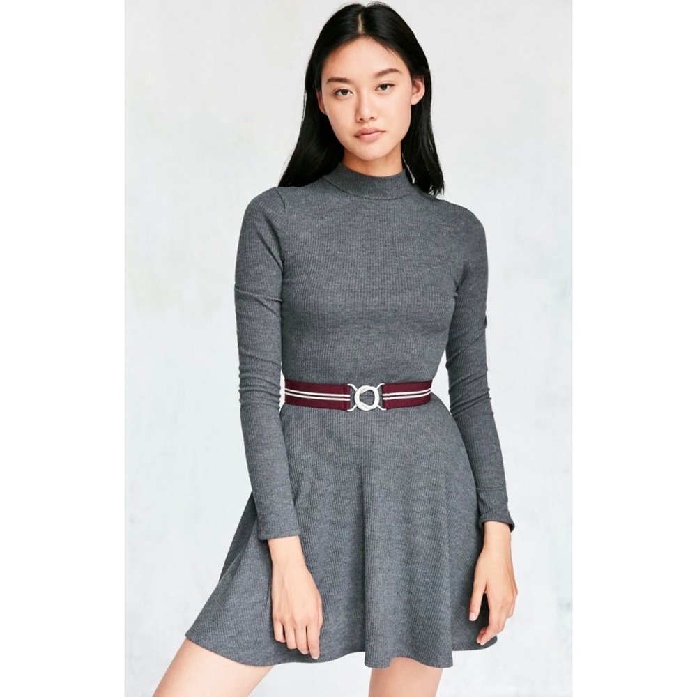 Urban Outfitters elastic belt M/L
